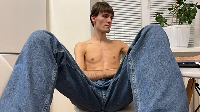 Snapshot of BrendanSilvers chatting on April 6, 2026, 8:10 pm BrendanSilvers online show from April 6, 2026, 8:10 pm