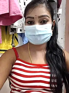Snapshot of meena_27 chatting on February 18, 2025, 4:26 pm meena 27 online show from February 18, 2025, 4:26 pm