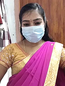 Snapshot of meena_27 chatting on March 11, 2025, 7:14 pm meena 27 online show from March 11, 2025, 7:14 pm