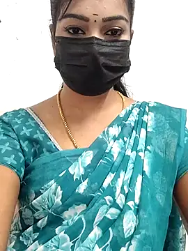 Snapshot of meena_27 chatting on September 13, 2025, 7:19 am meena 27 online show from September 13, 2025, 7:19 am