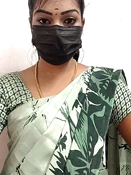 Snapshot of meena_27 chatting on September 16, 2025, 5:52 am meena 27 online show from September 16, 2025, 5:52 am