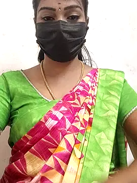 Snapshot of meena_27 chatting on October 9, 2025, 7:39 am meena 27 online show from October 9, 2025, 7:39 am