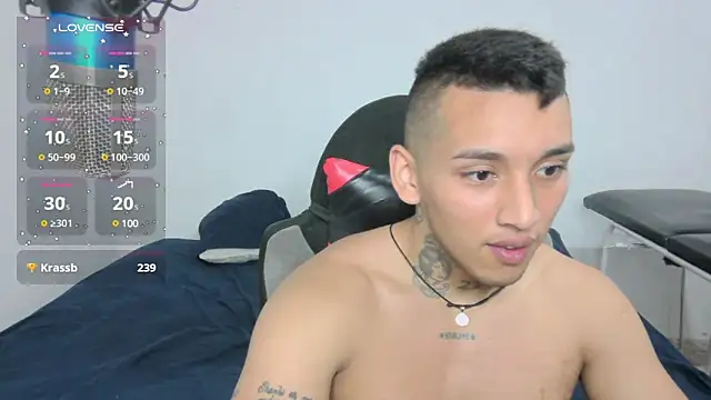 Snapshot of David_Adams2003 chatting on February 21, 2025, 10:04 pm David Adams2003 online show from February 21, 2025, 10:04 pm