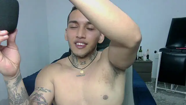 Snapshot of David_Adams2003 chatting on February 26, 2025, 11:04 pm David Adams2003 online show from February 26, 2025, 11:04 pm