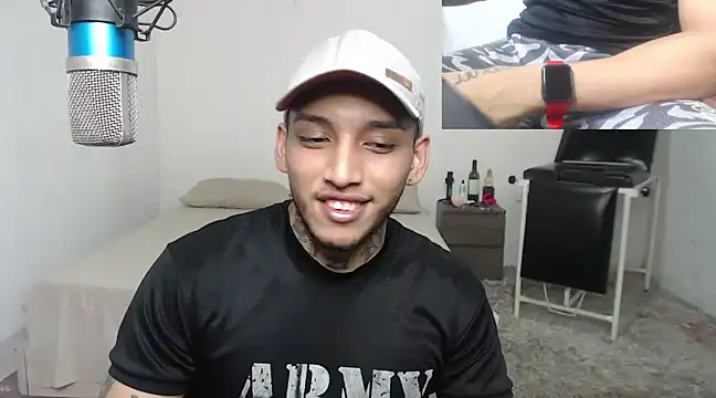 Snapshot of David_Adams2003 chatting on March 11, 2025, 6:19 pm David Adams2003 online show from March 11, 2025, 6:19 pm