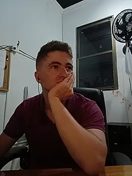 Snapshot of MrBelac chatting on October 10, 2025, 8:24 am MrBelac online show from October 10, 2025, 8:24 am