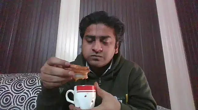 Snapshot of indihotguy chatting on February 8, 2025, 6:54 am indihotguy online show from February 8, 2025, 6:54 am