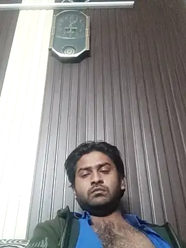 Snapshot of indihotguy chatting on February 17, 2025, 5:43 pm indihotguy online show from February 17, 2025, 5:43 pm