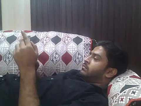 Snapshot of indihotguy chatting on October 21, 2025, 1:23 pm indihotguy online show from October 21, 2025, 1:23 pm