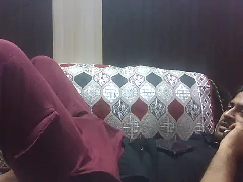 Snapshot of indihotguy chatting on October 22, 2025, 1:11 pm indihotguy online show from October 22, 2025, 1:11 pm