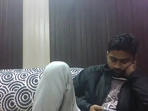 Snapshot of indihotguy chatting on February 8, 2026, 8:18 am indihotguy online show from February 8, 2026, 8:18 am