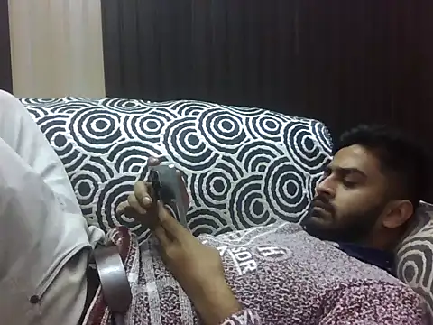 Snapshot of indihotguy chatting on February 9, 2026, 12:31 pm indihotguy online show from February 9, 2026, 12:31 pm