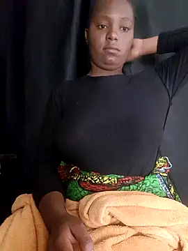 Snapshot of Queen-BD chatting on March 19, 2025, 12:04 am Queen-BD online show from March 19, 2025, 12:04 am