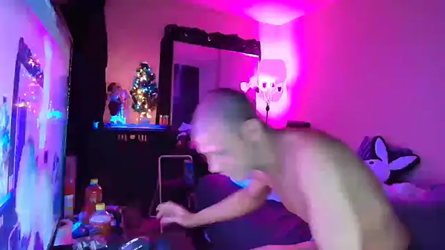 hotemberly jake online show from December 25, 2024, 9:56 am