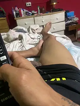 Aeroperreo online show from December 19, 2025, 11:12 pm