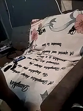 Snapshot of 618fuckupp chatting on November 6, 2025, 11:00 am 618fuckupp online show from November 6, 2025, 11:00 am