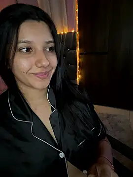 Snapshot of emmariders2 chatting on January 10, 2026, 8:38 am emmariders2 online show from January 10, 2026, 8:38 am