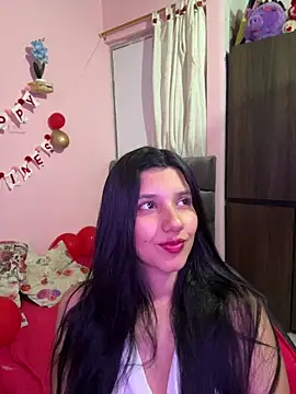 Snapshot of emmariders2 chatting on February 15, 2026, 8:46 am emmariders2 online show from February 15, 2026, 8:46 am