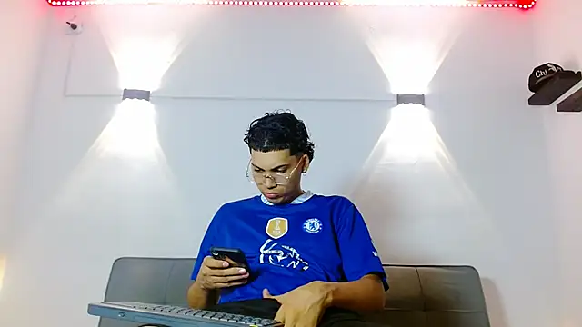 Snapshot of Br4ndxpimm chatting on January 10, 2026, 12:34 am Br4ndxpimm online show from January 10, 2026, 12:34 am