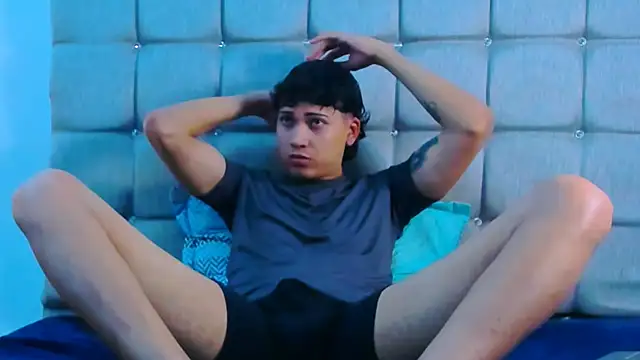 Snapshot of Br4ndxpimm chatting on February 25, 2026, 2:10 am Br4ndxpimm online show from February 25, 2026, 2:10 am