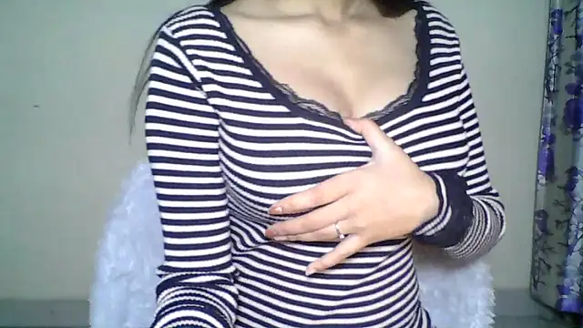 Naughty Nayra online show from November 16, 2025, 4:01 pm