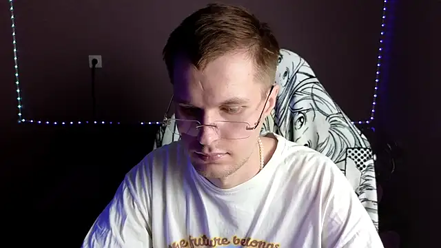 Leonnextdoor online show from January 2, 2025, 9:54 am