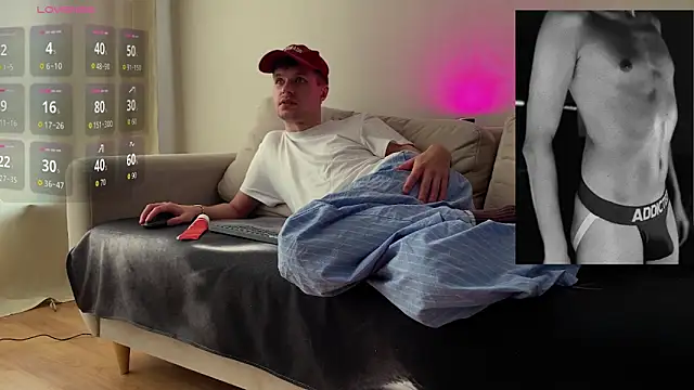 Snapshot of Leonnextdoor chatting on March 11, 2026, 9:15 am Leonnextdoor online show from March 11, 2026, 9:15 am