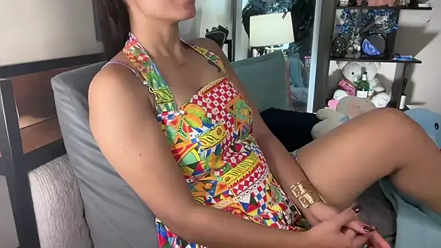 Snapshot of roseofvenom chatting on October 26, 2025, 6:36 pm roseofvenom online show from October 26, 2025, 6:36 pm