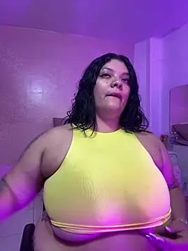 Snapshot of violeta_candyy_ chatting on December 22, 2025, 7:55 pm violeta candyy online show from December 22, 2025, 7:55 pm