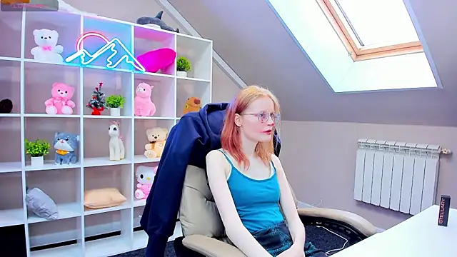 ElizabethHarpper online show from January 3, 2025, 4:33 am