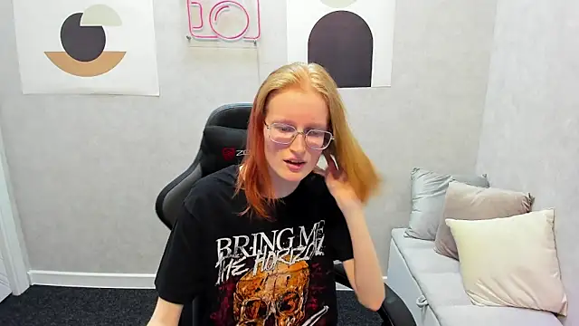 ElizabethHarpper online show from January 8, 2025, 4:34 am