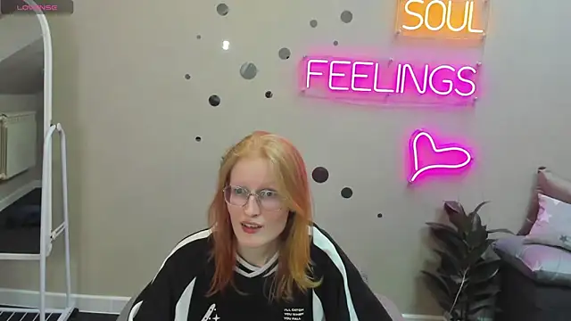 ElizabethHarpper online show from January 17, 2025, 3:00 pm