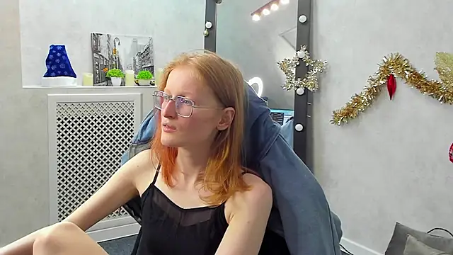 ElizabethHarpper online show from January 19, 2025, 4:01 am