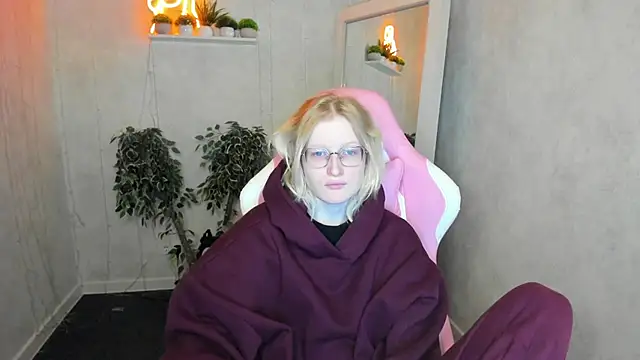 ElizabethHarpper online show from November 20, 2025, 1:39 am