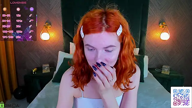 Snapshot of CharlotteMitchell chatting on November 25, 2025, 9:20 am CharlotteMitchell online show from November 25, 2025, 9:20 am