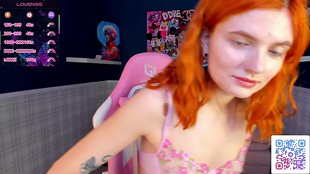 Snapshot of CharlotteMitchell chatting on November 28, 2025, 9:34 am CharlotteMitchell online show from November 28, 2025, 9:34 am