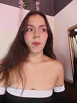 Snapshot of Danni_shy chatting on May 27, 2026, 10:18 pm Danni shy online show from May 27, 2026, 10:18 pm