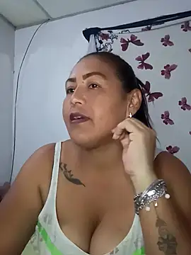 Snapshot of Abigail_BigTits chatting on March 22, 2025, 1:54 am Abigail BigTits online show from March 22, 2025, 1:54 am