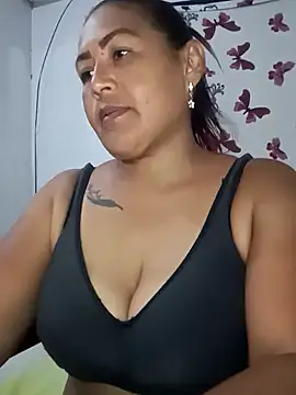 Snapshot of Abigail_BigTits chatting on March 22, 2025, 4:56 am Abigail BigTits online show from March 22, 2025, 4:56 am