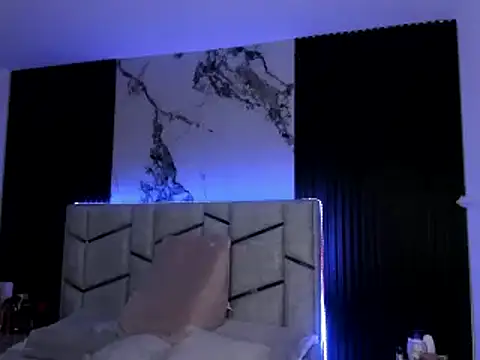 daniiphoeniixx online show from January 26, 2025, 6:06 pm