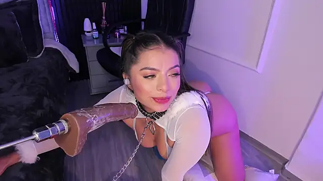 daniiphoeniixx online show from March 15, 2025, 1:52 am