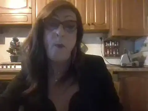 Tiabet online show from December 18, 2025, 8:48 pm