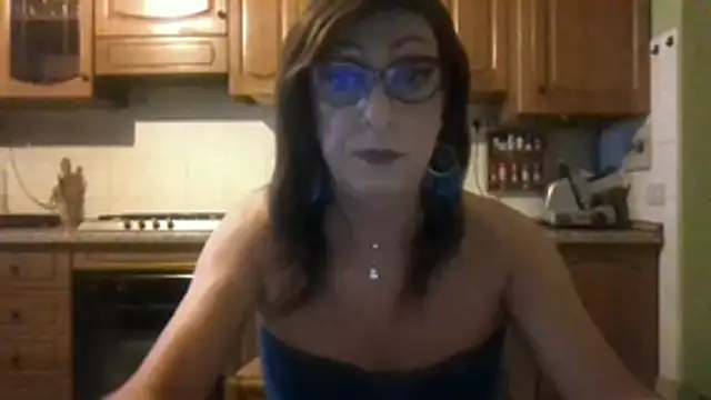 Snapshot of Tiabet chatting on July 7, 2026, 8:02 pm Tiabet online show from July 7, 2026, 8:02 pm