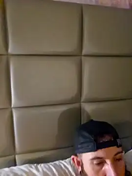 StruggleSnuggles online show from January 5, 2025, 11:59 am