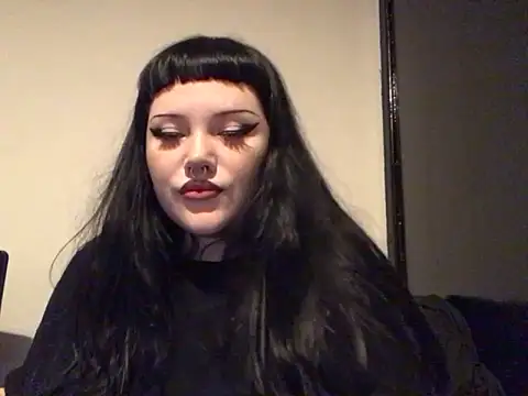 Snapshot of Gothicsiren chatting on December 29, 2024, 2:17 am Gothicsiren online show from December 29, 2024, 2:17 am