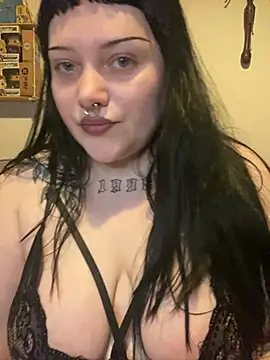 Snapshot of Gothicsiren chatting on January 6, 2025, 2:15 am Gothicsiren online show from January 6, 2025, 2:15 am