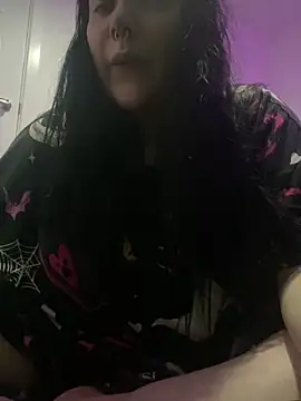 Snapshot of Gothicsiren chatting on February 4, 2025, 12:08 am Gothicsiren online show from February 4, 2025, 12:08 am