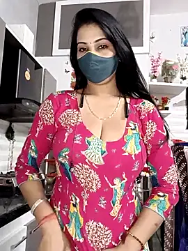 Best-Couple online show from November 26, 2025, 2:56 am