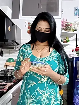 Best-Couple online show from April 17, 2026, 3:20 am