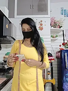 Best-Couple online show from July 9, 2026, 2:04 am